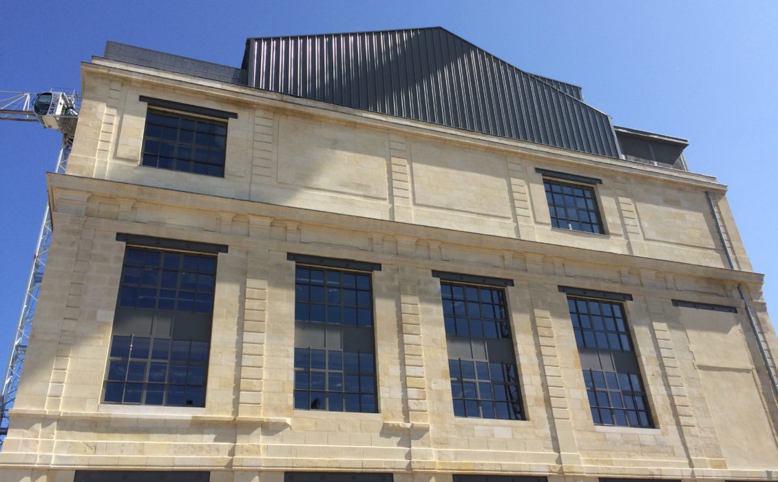 TRANSFORMATION DE L’ANCIENNE USINE MARIE BRIZARD EN PEPINIERE POUR START -UP  À BORDEAUX